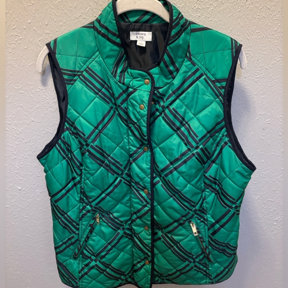 Crown & Ivy Preppy Ski Puffer Vest Jacket Green Black Plaid Women’s Size Large